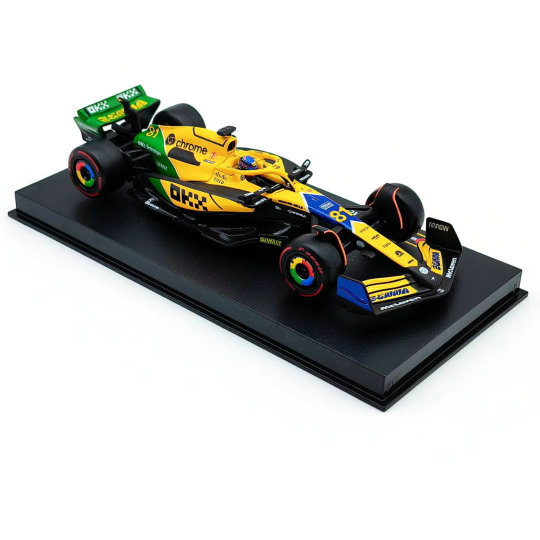 Miniatura MCL38 1:43 McLaren F1 2024 - Oscar Piastri 81