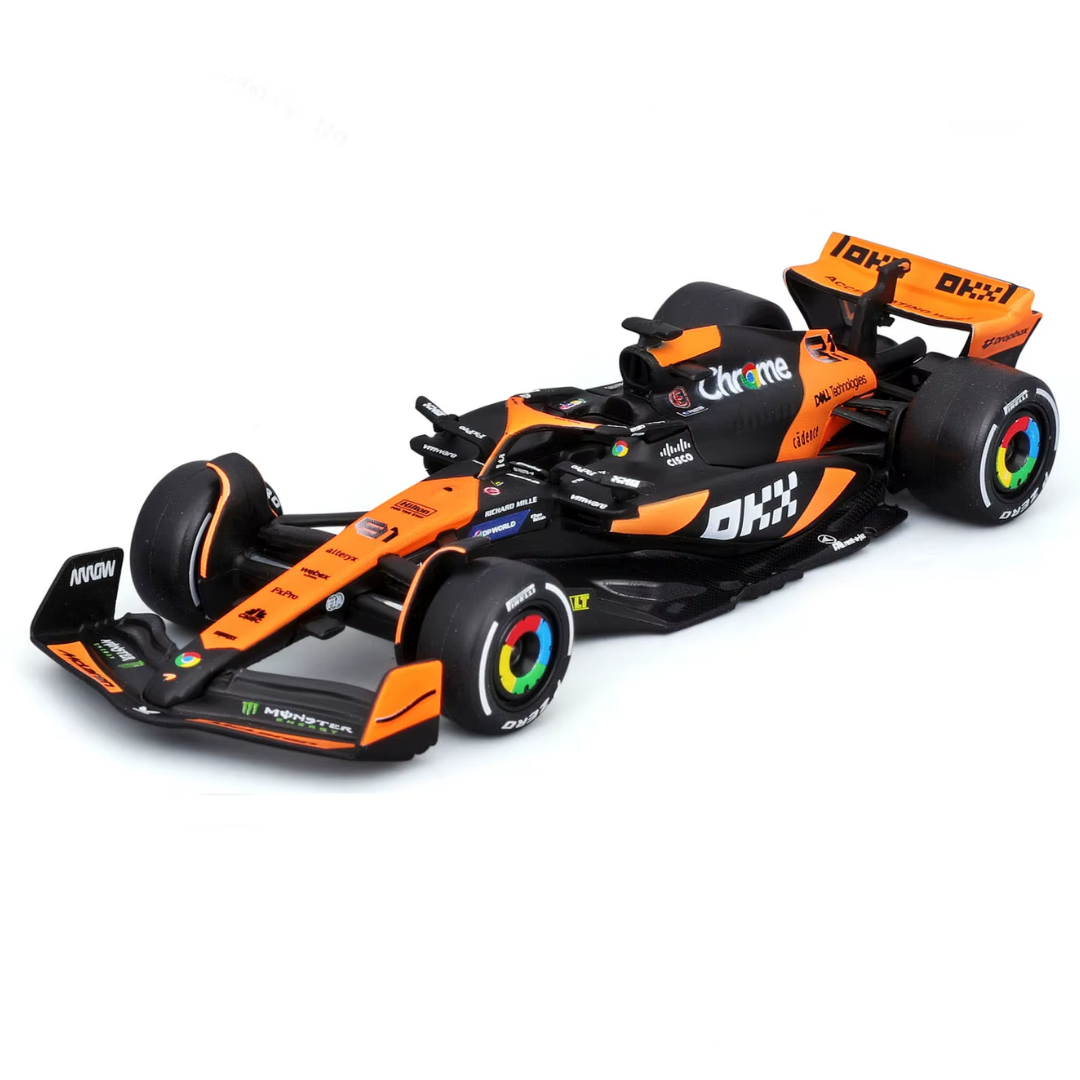 Miniatura MCL38 1:43 McLaren F1 2024 - Oscar Piastri 81