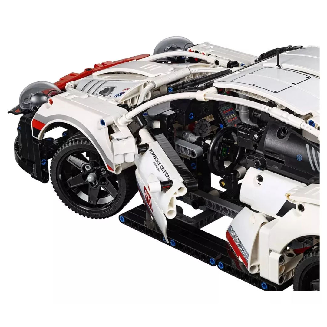 Porsche 911 RSR para montagem 1580 peças