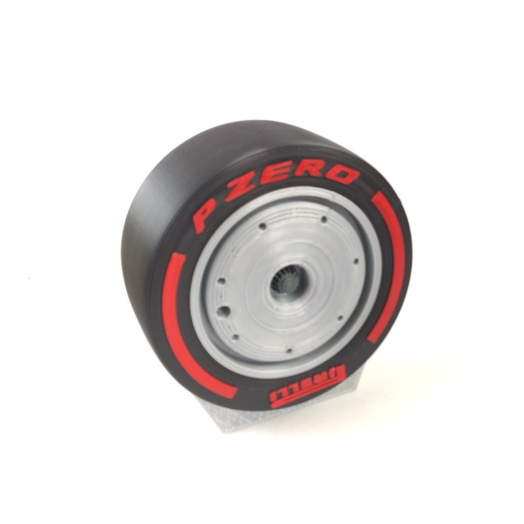 Pneu Pirelli Decorativo 3D P ZERO F1