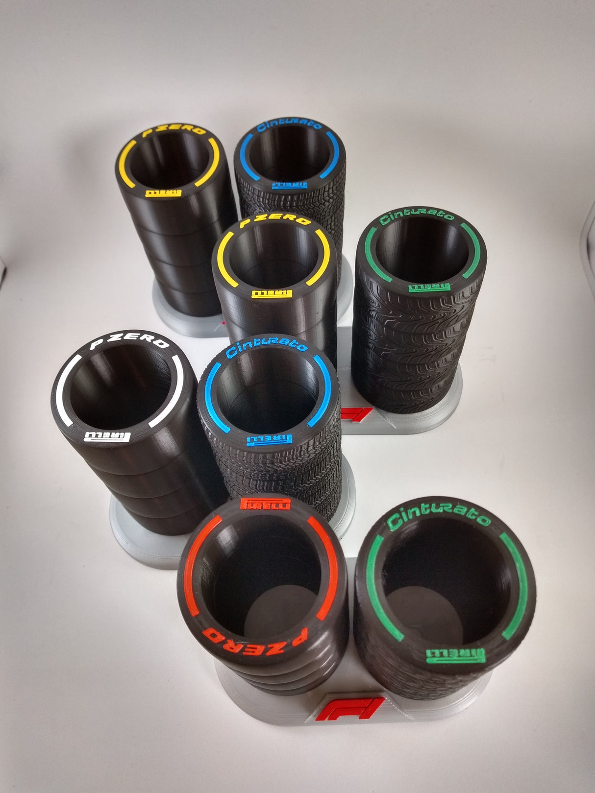 Porta Canetas Pneu Pirelli F1 3D Decorativo