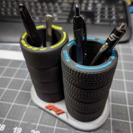 Porta Canetas Pneu Pirelli F1 3D Decorativo