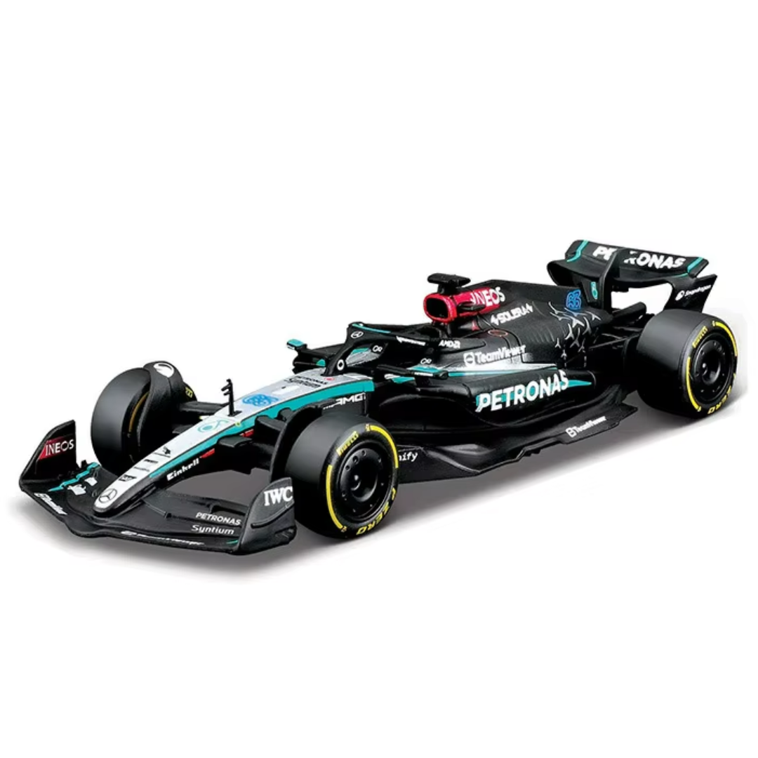 Miniatura W15-24  1:43 Scuderia Mercedes F1 2024 -  George Russell 63