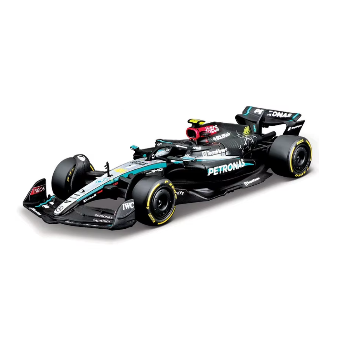 Miniatura W15-24  1:43 Scuderia Mercedes F1 2024 - Lewis Hamilton 44