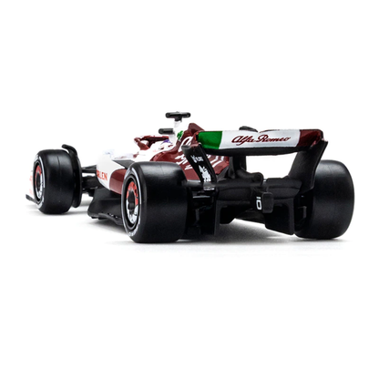 Miniatura C42 1:43 Alfa Romeo ORLEN F1 Team 2022/2023 - Zhou Guanyu 24