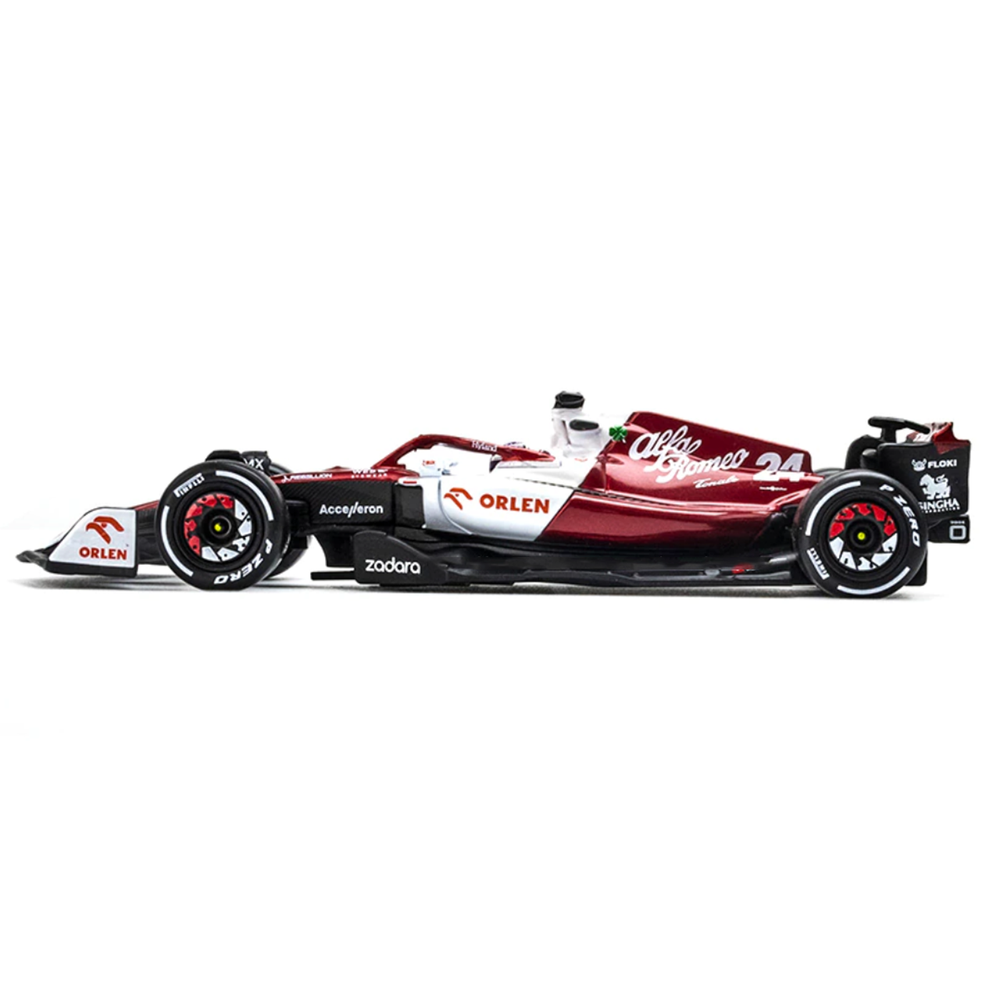 Miniatura C42 1:43 Alfa Romeo ORLEN F1 Team 2022/2023 - Zhou Guanyu 24